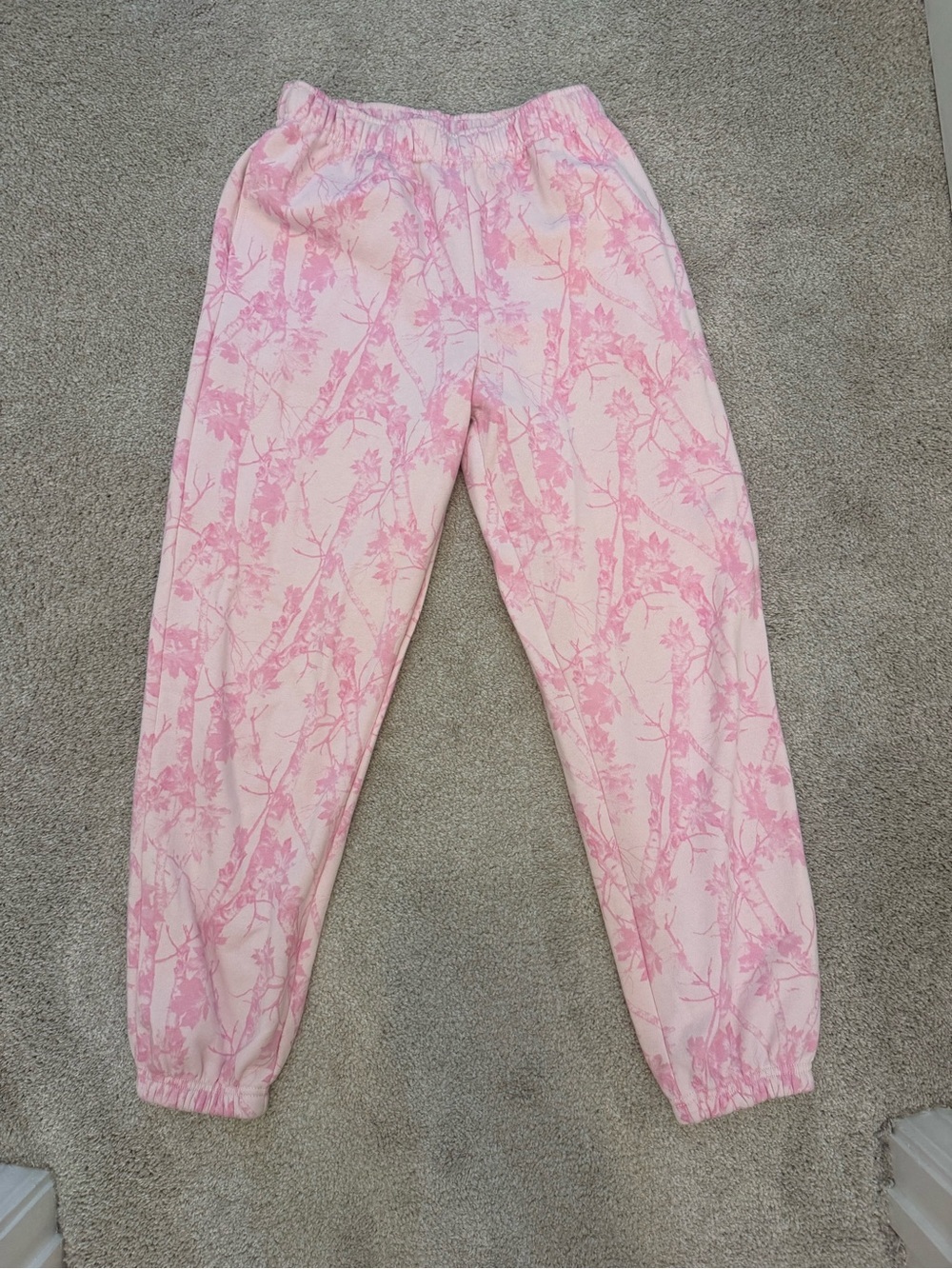 Like new  Pink camouflage Print Elastic-Waist Bottoms joggers